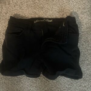 Universal Thread Women's Dark Jean Shorts